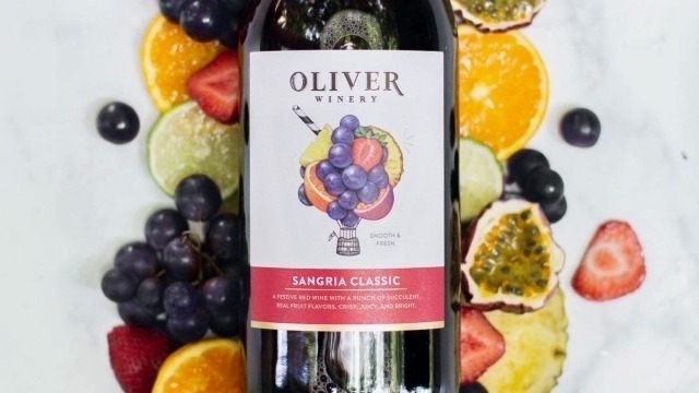 奥利弗酒庄 (Oliver Winery) 的桑格利亚汽酒卷土重来，而且容量更大