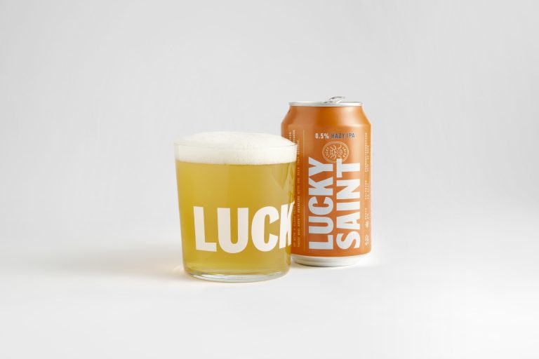 Lucky Saint 的新 IPA 是啤酒爱好者的首选无酒精饮料吗？